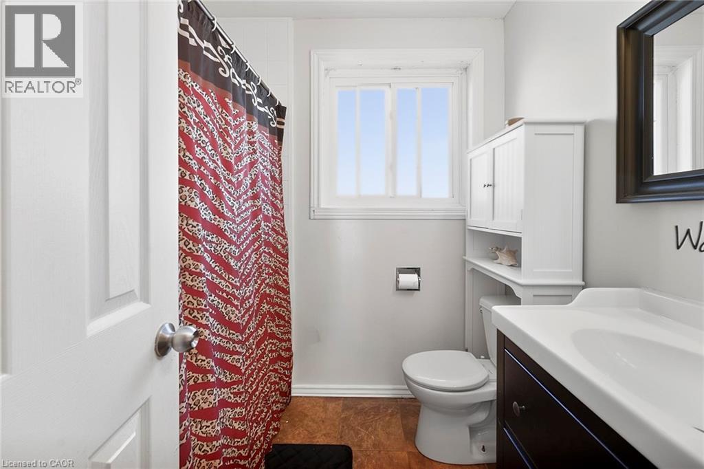 228 HOLBORN Drive thumbnail 11