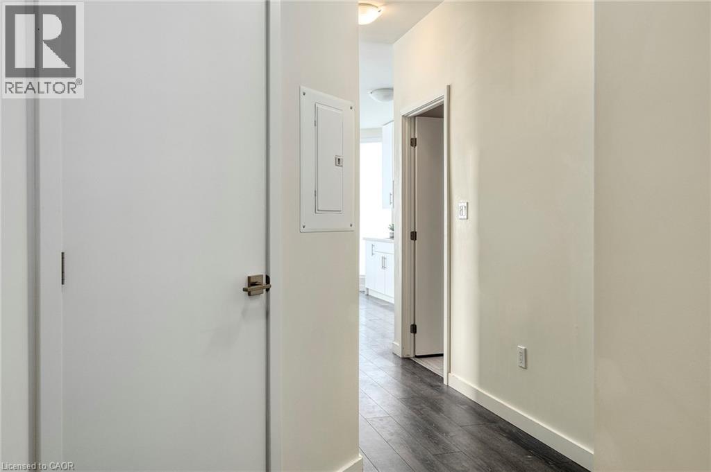 690 KING Street W Unit# 101 thumbnail 7