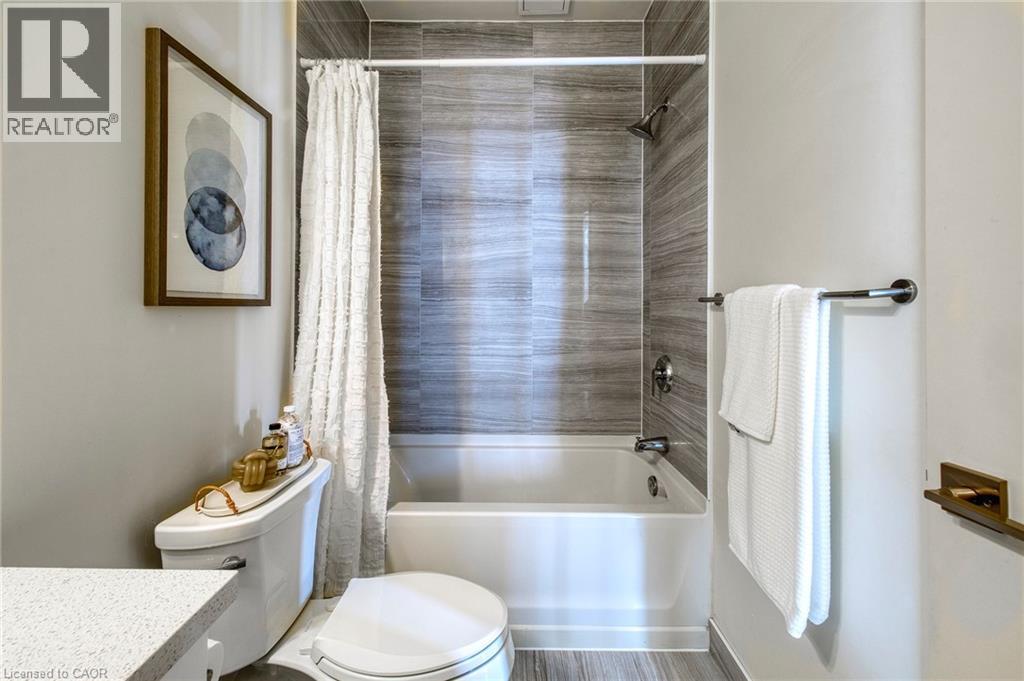 690 KING Street W Unit# 101 thumbnail 11