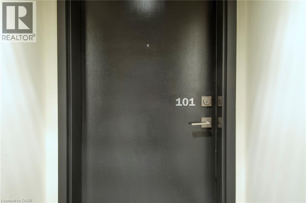 690 KING Street W Unit# 101 thumbnail 6