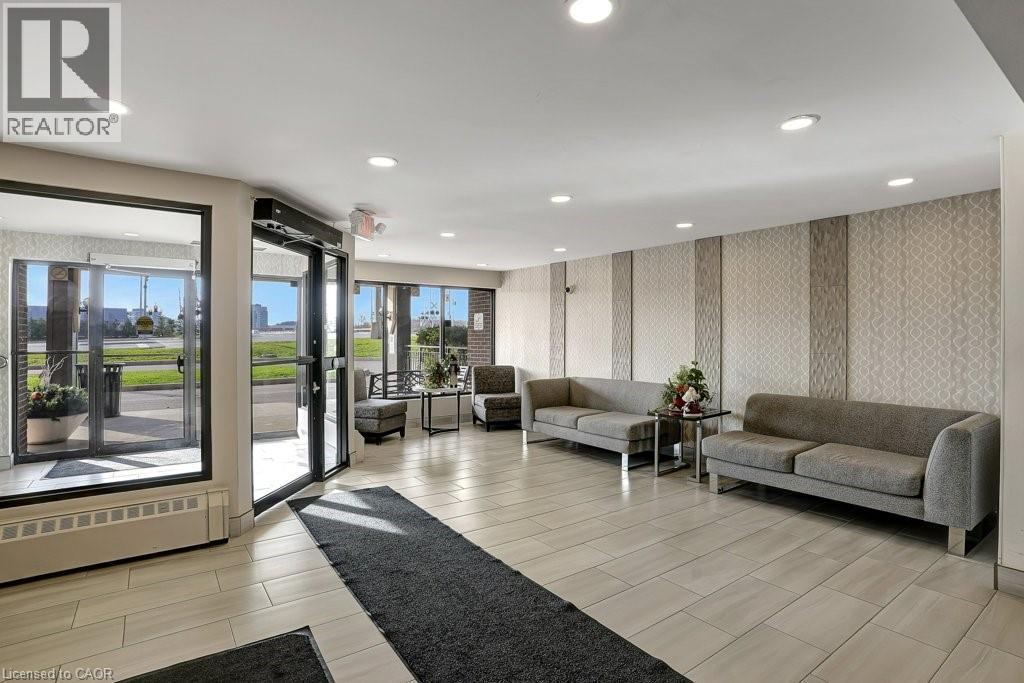 1100 COURTLAND Avenue E Unit# 107 thumbnail 2