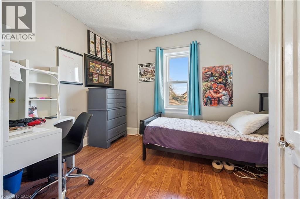 156 WELLINGTON Street N thumbnail 29