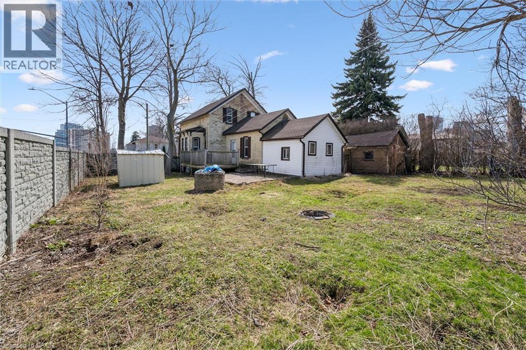 156 WELLINGTON Street N thumbnail 38