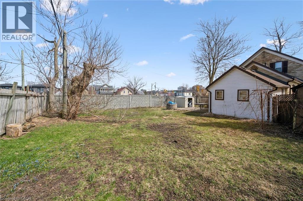 156 WELLINGTON Street N thumbnail 39