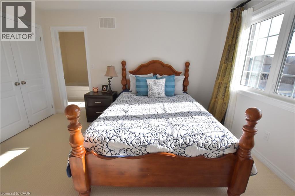 512 TERRINGTON Crescent thumbnail 35