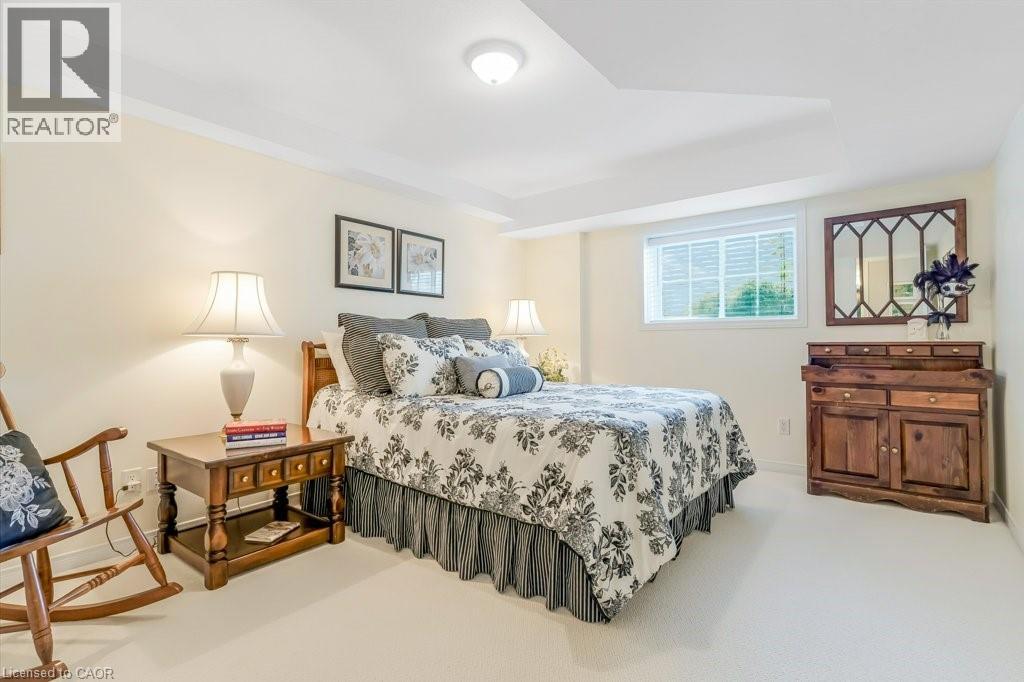 369 GEORGE Street N Unit# 2 thumbnail 33