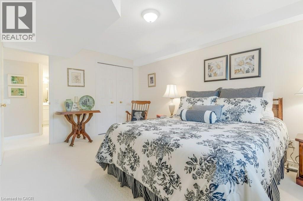 369 GEORGE Street N Unit# 2 thumbnail 34