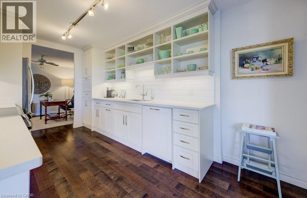 265 WESTCOURT Place Unit# 505 thumbnail 10