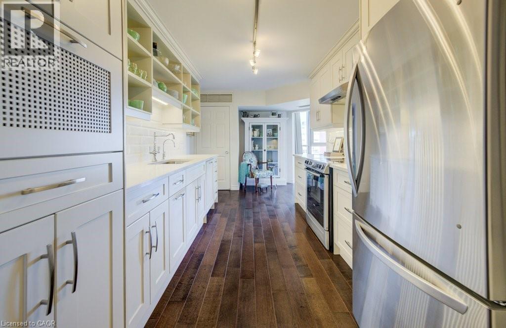 265 WESTCOURT Place Unit# 505 thumbnail 6