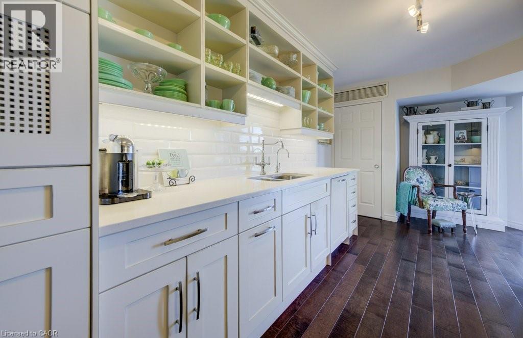 265 WESTCOURT Place Unit# 505 thumbnail 7