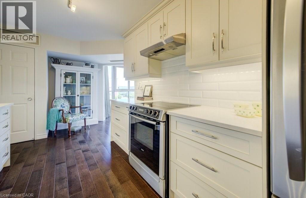 265 WESTCOURT Place Unit# 505 thumbnail 8