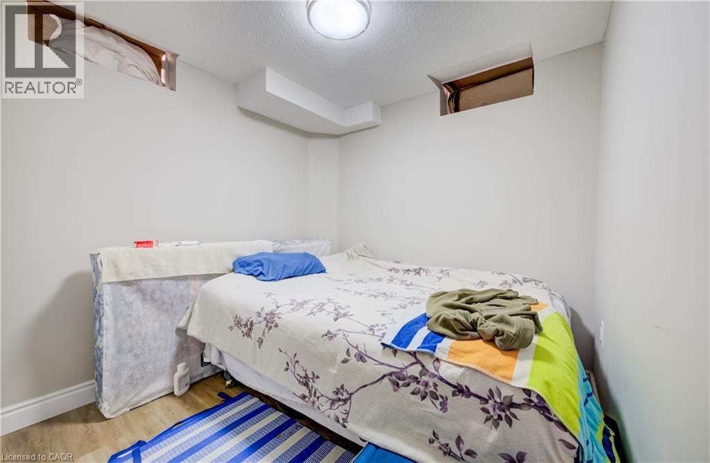 524 LINDEN Drive thumbnail 38