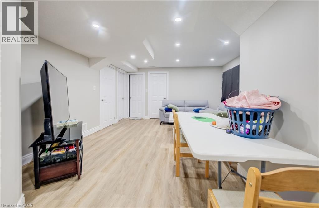 524 LINDEN Drive thumbnail 36