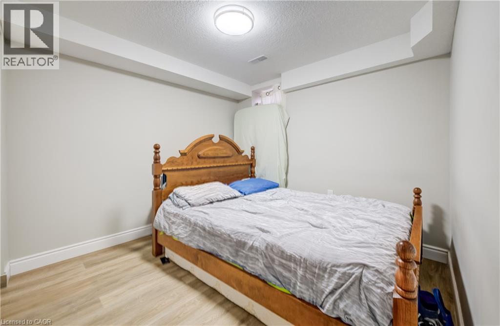 524 LINDEN Drive thumbnail 40