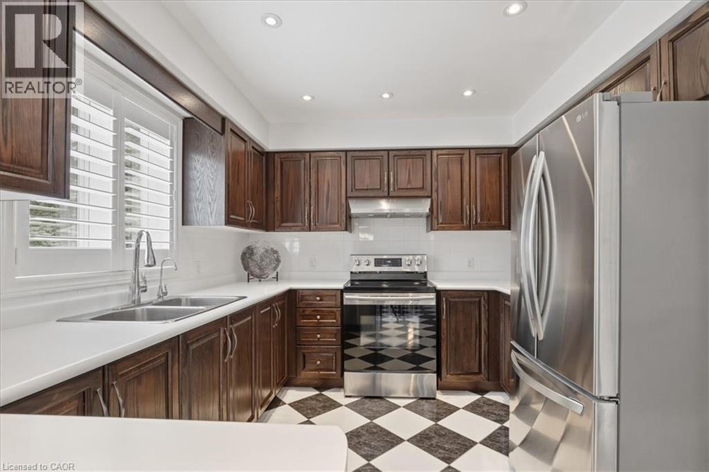 54 WOODCREST Court thumbnail 15