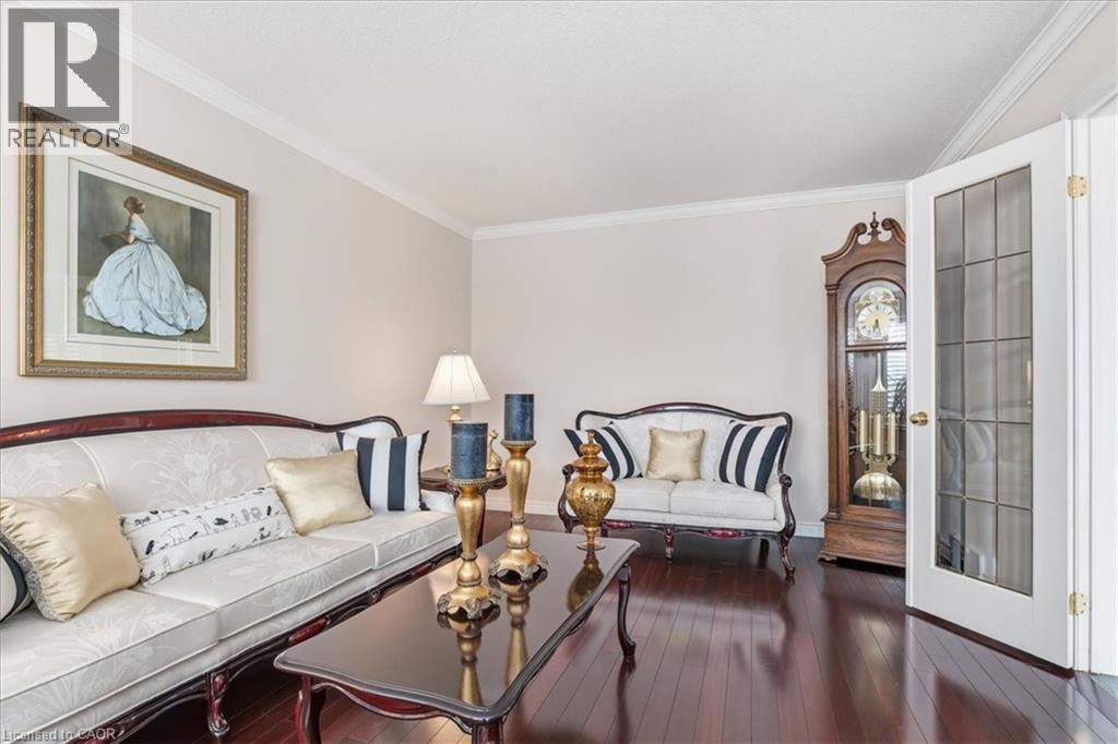 54 WOODCREST Court thumbnail 8