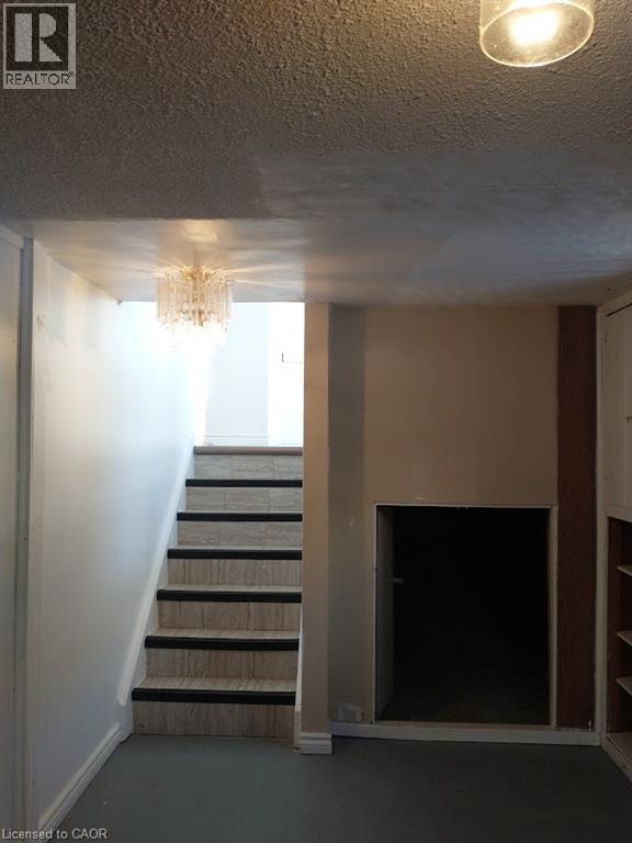 71 NICKOLAS Crescent thumbnail 4