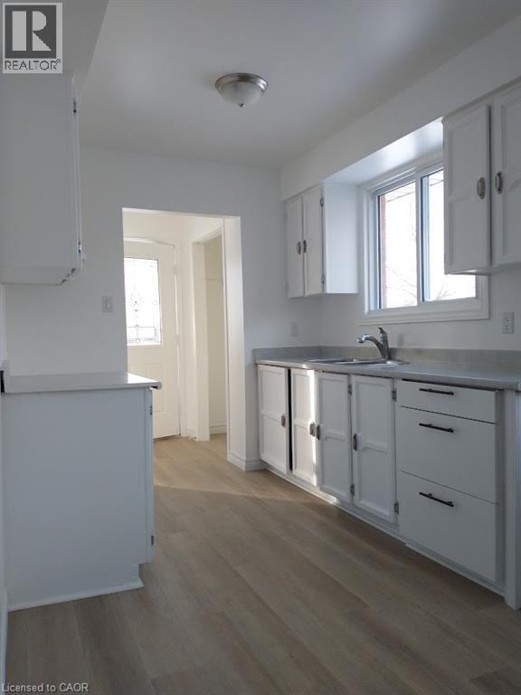 71 NICKOLAS Crescent thumbnail 5