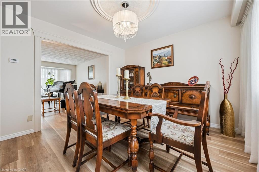 488 HEATHER HILL Place thumbnail 12