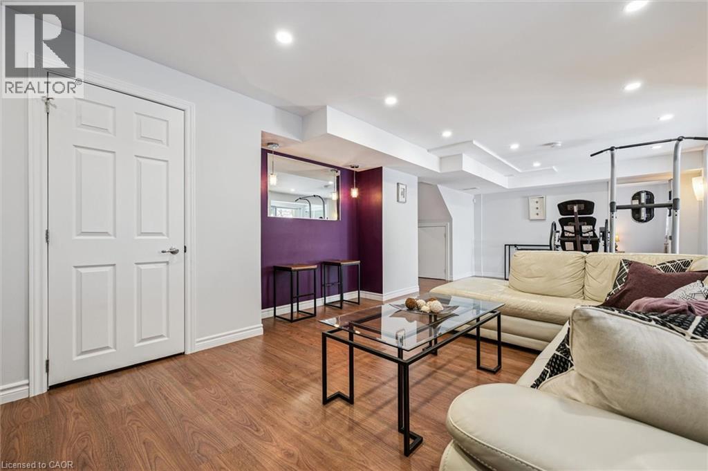 488 HEATHER HILL Place thumbnail 37