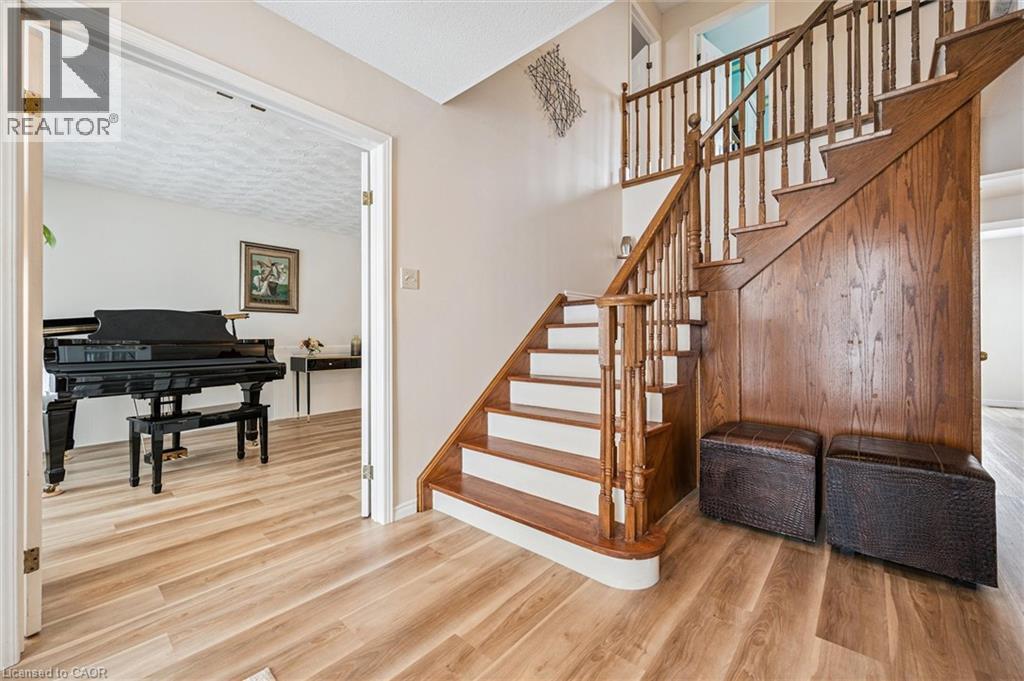 488 HEATHER HILL Place thumbnail 7