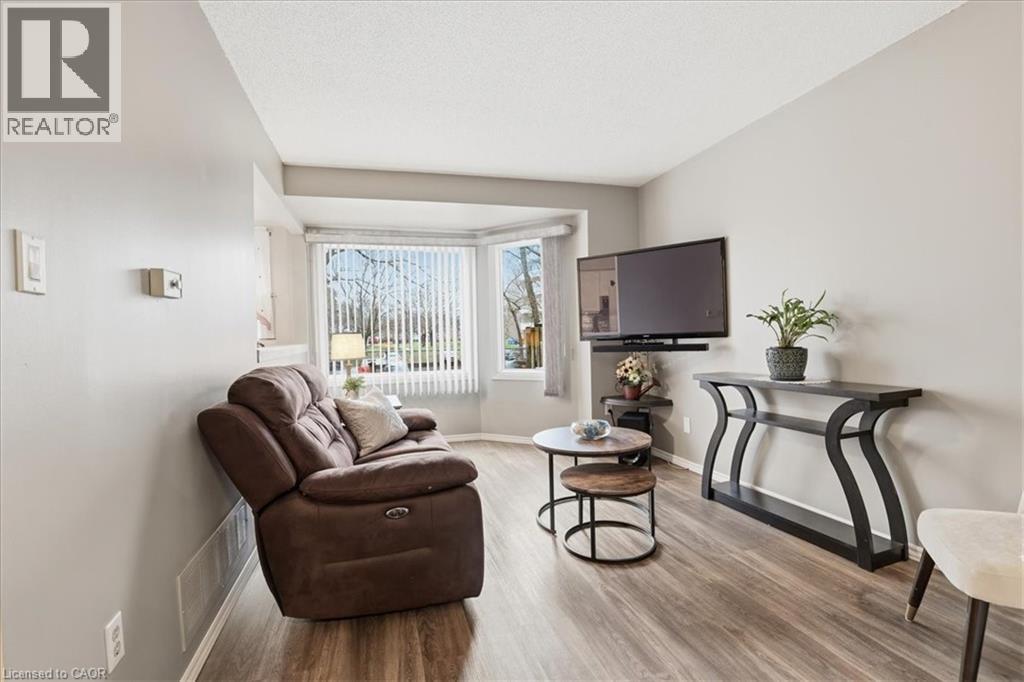 10 HOLBORN Court Unit# 30 thumbnail 20