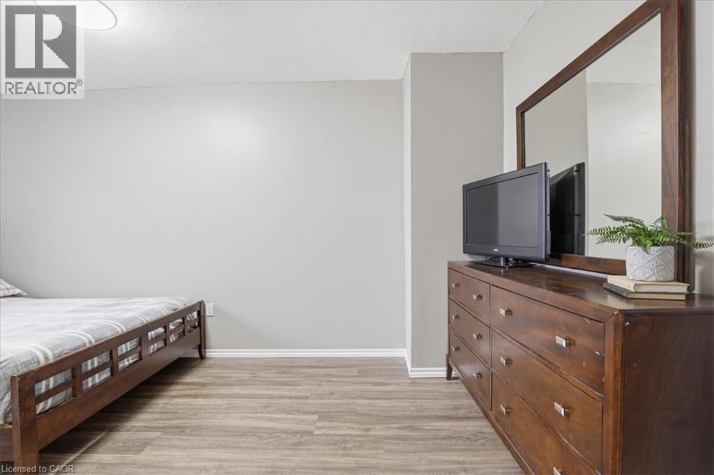 10 HOLBORN Court Unit# 30 thumbnail 24