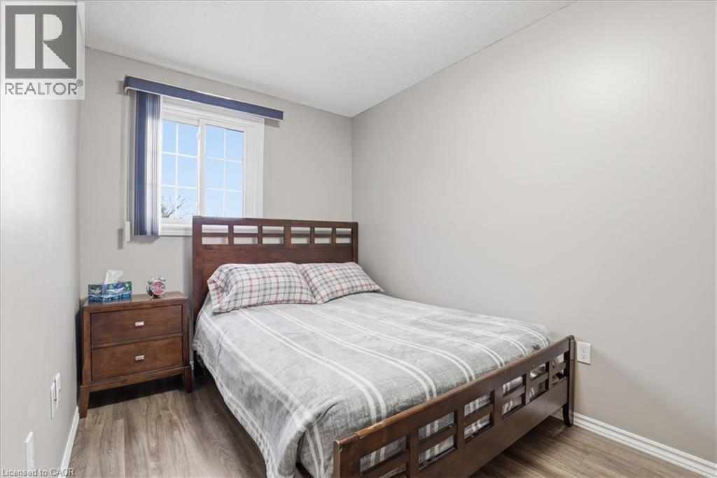 10 HOLBORN Court Unit# 30 thumbnail 26