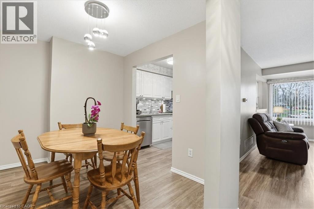 10 HOLBORN Court Unit# 30 thumbnail 8