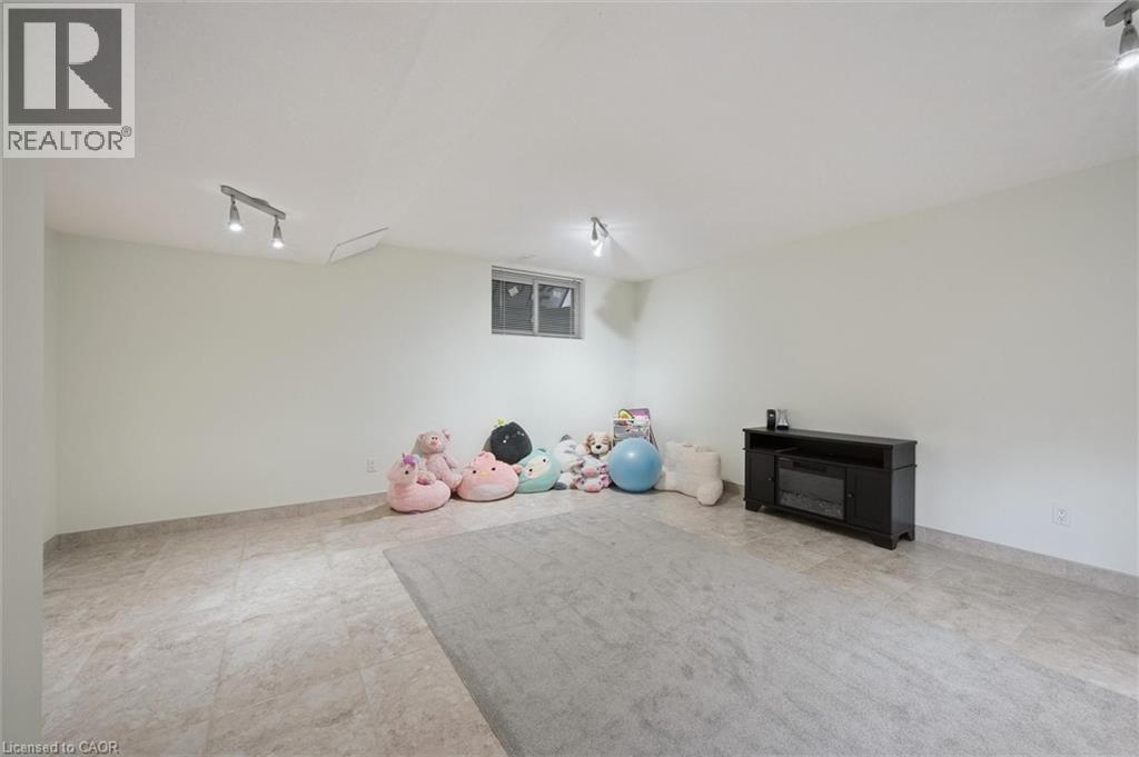 122 GRAND RIVER Boulevard thumbnail 34