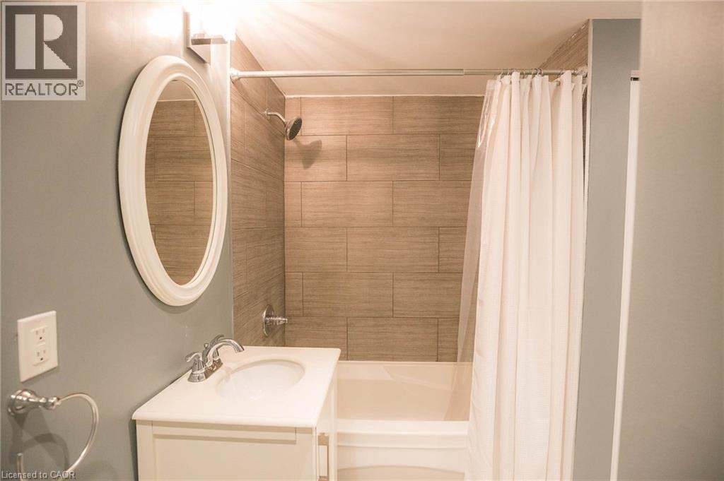 96 PATHFINDER Crescent thumbnail 16