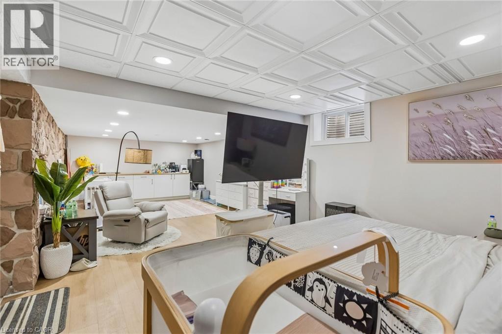 3 CHICOPEE Terrace thumbnail 24