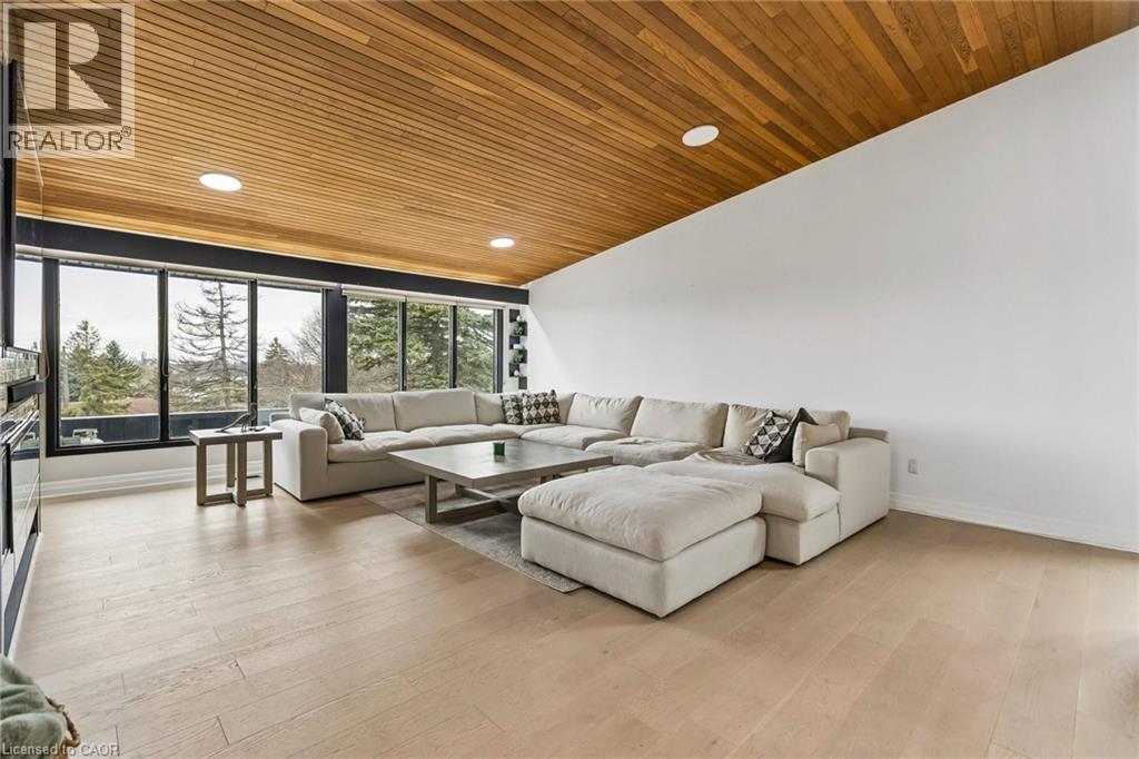 3 CHICOPEE Terrace thumbnail 5