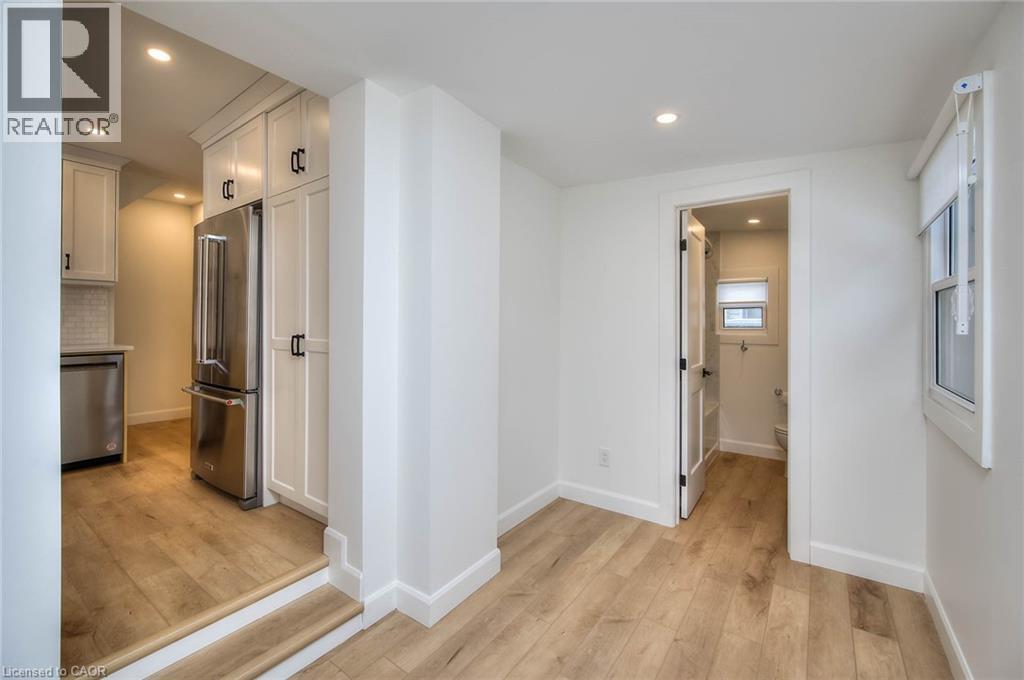 2 ESSON Street thumbnail 26