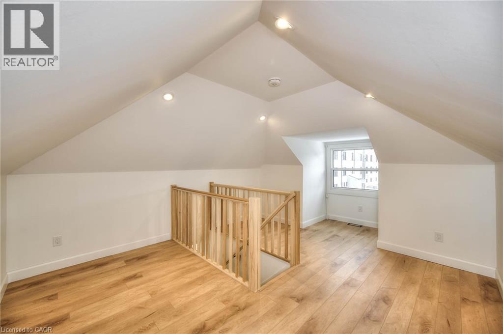 2 ESSON Street thumbnail 28