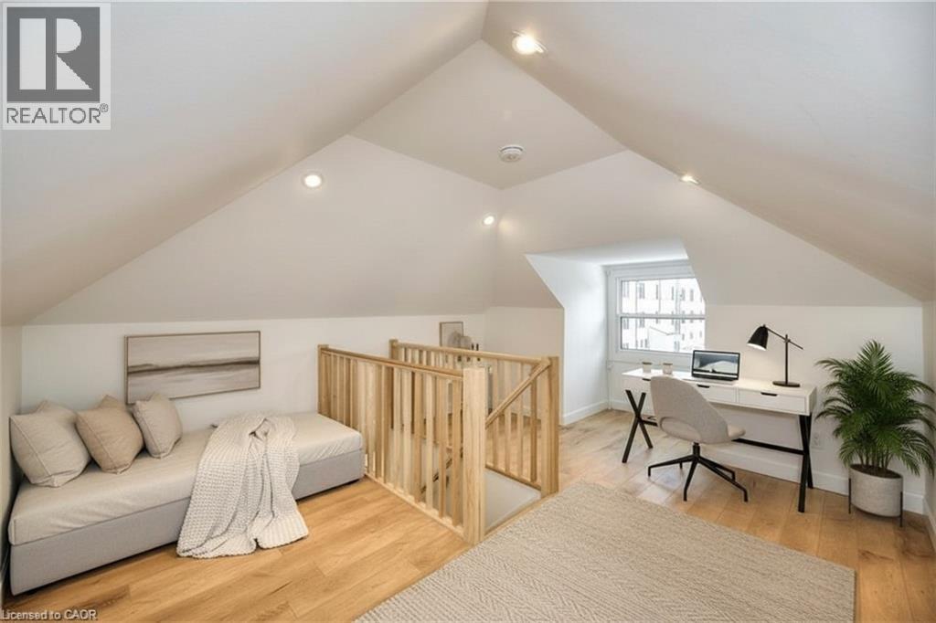 2 ESSON Street thumbnail 29