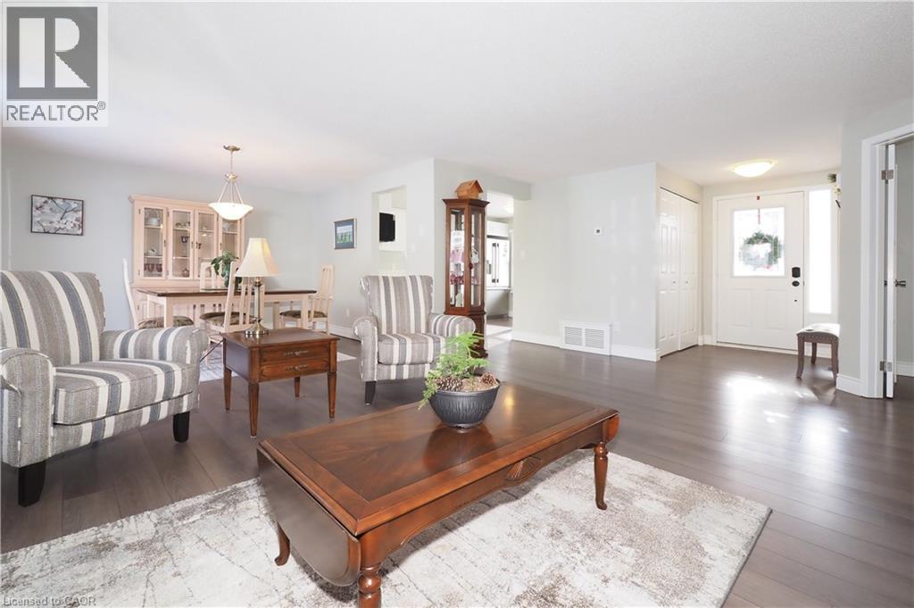 20 FIELDSTONE Walk thumbnail 10