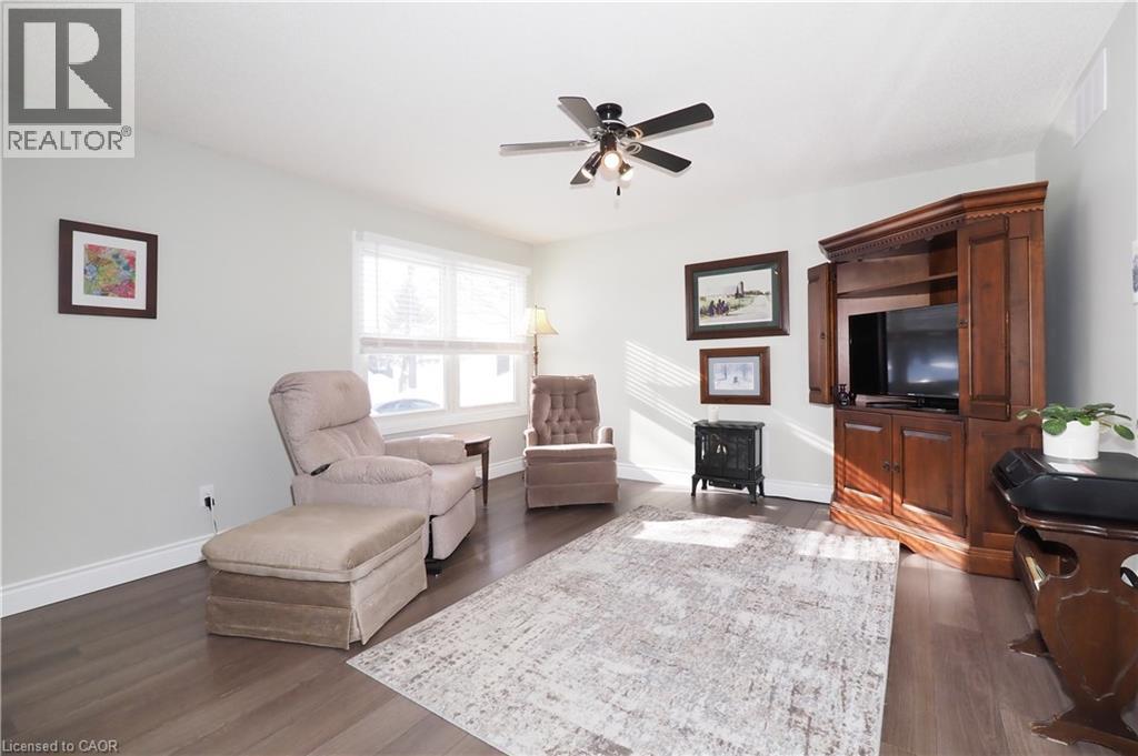 20 FIELDSTONE Walk thumbnail 14