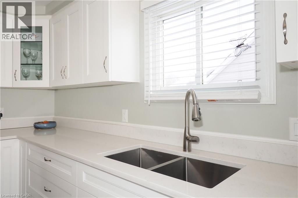 20 FIELDSTONE Walk thumbnail 21