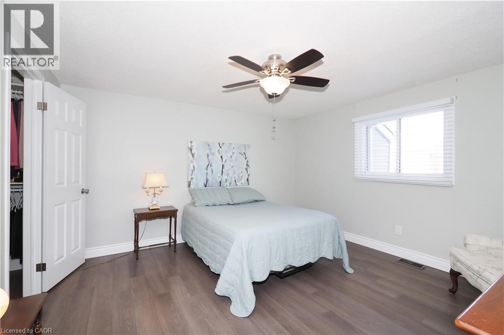 20 FIELDSTONE Walk thumbnail 24