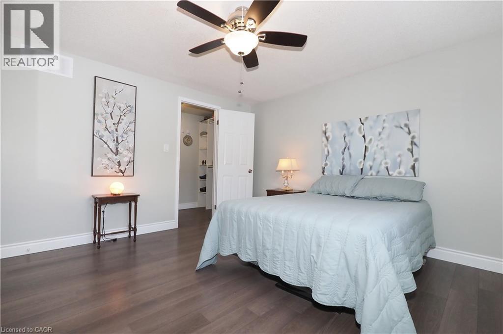 20 FIELDSTONE Walk thumbnail 25