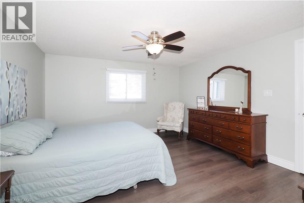 20 FIELDSTONE Walk thumbnail 27