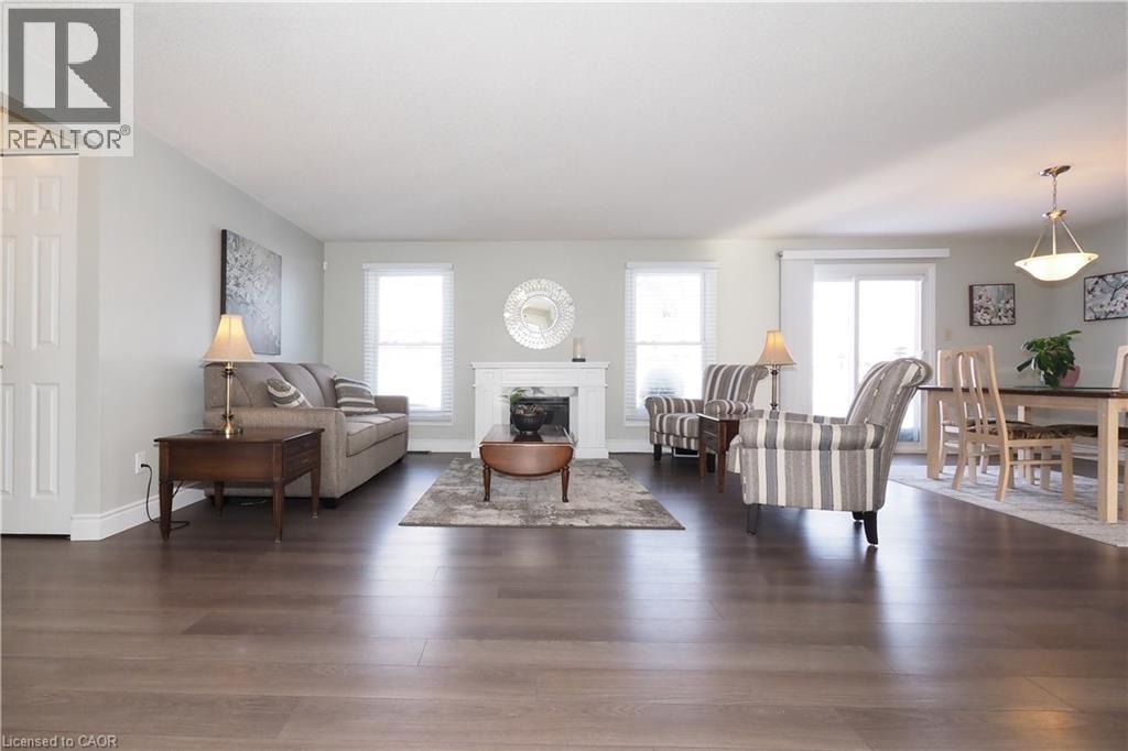 20 FIELDSTONE Walk thumbnail 4