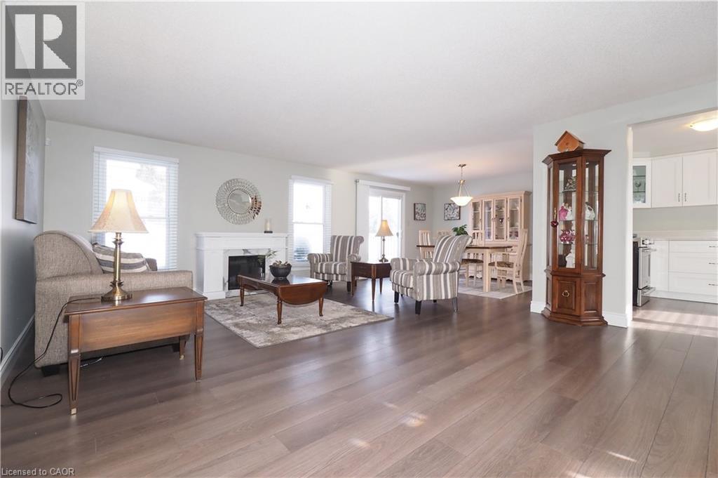 20 FIELDSTONE Walk thumbnail 5