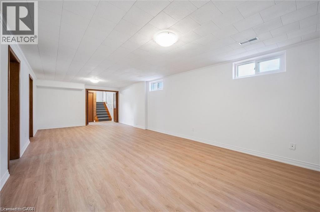 582 SKYLARK Road thumbnail 25