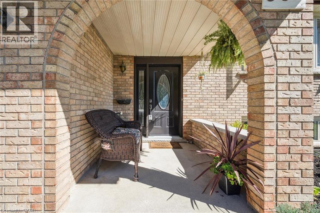 582 SKYLARK Road thumbnail 5