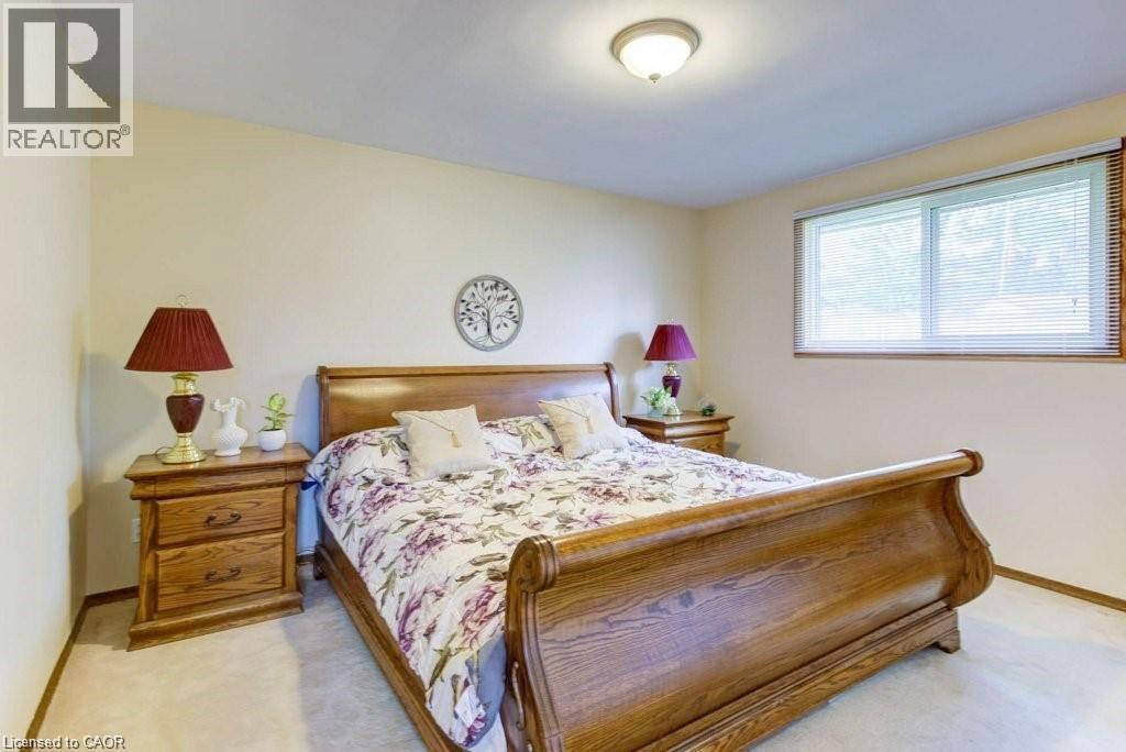 582 SKYLARK Road thumbnail 16