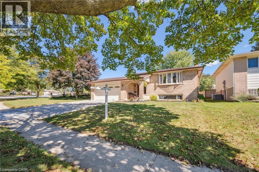 582 SKYLARK Road thumbnail 3