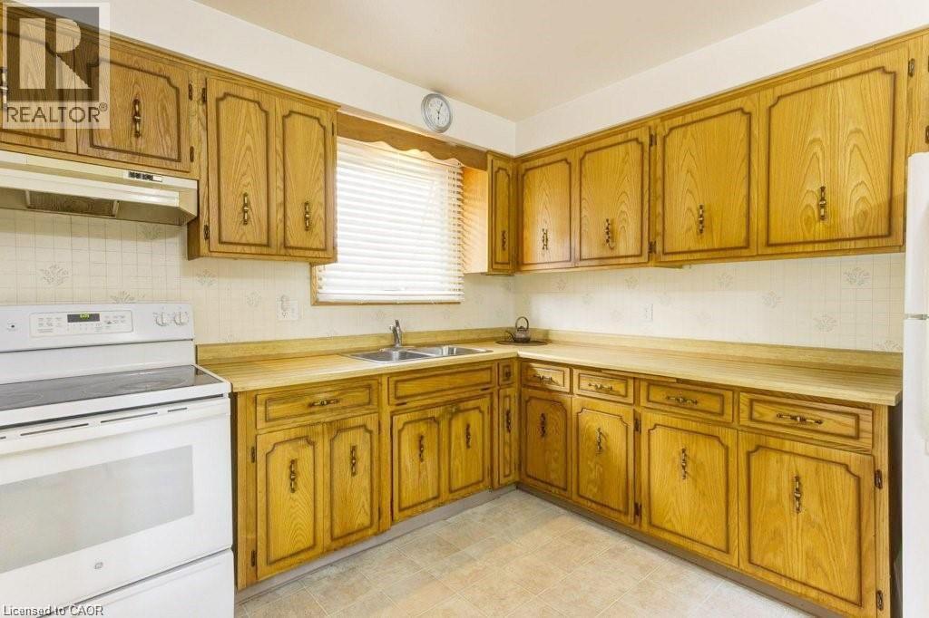 582 SKYLARK Road thumbnail 13