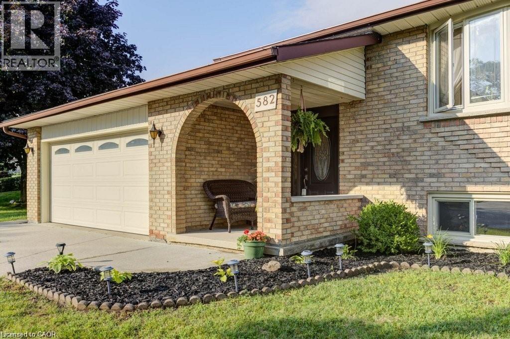 582 SKYLARK Road thumbnail 4